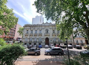 uruguay/central-region/attraction/cagancha-square