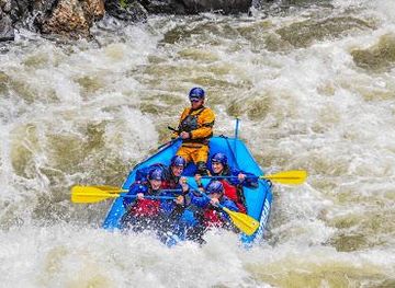 colorado/boulder/attraction/downstream-adventures-rafting-clear-creek