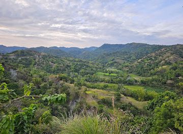 philippines/western-visayas/attraction/bacolod-hairpin-loop-mountainview
