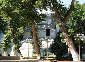 kyrgyzstan/osh/attraction/three-story-yurt
