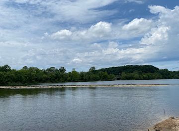 Tennessee River Freshwater Pearl Museum and Cabin Rentals