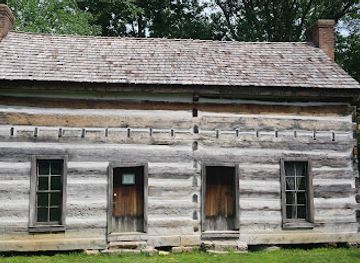 kentucky/green-river-lake-state-park/attraction/atkinson-griffin-loghouse-museum