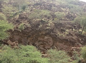 kenya/elgeyo-escarpment/attraction/devils-island