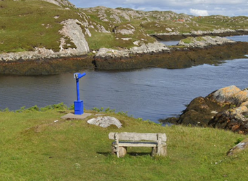 united-kingdom/isle-of-harris/attraction/seal-viewing-point-with-telescope