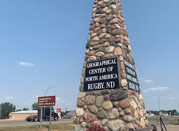 north-dakota/prairie-pothole-region/attraction/geographical-center-of-north-america