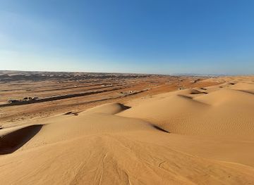 oman/ash-sharqiyah-north-governorate/attraction/bidiyah-sand-dunes