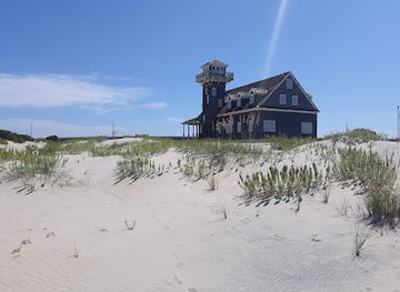 north-carolina/outer-banks/attraction/oregon-inlet-life-saving-station
