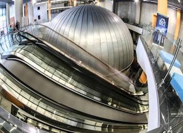 poland/lodz/attraction/planetarium-ec1