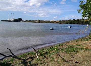 mauritius/port-louis/attraction/sable-noire-public-beach