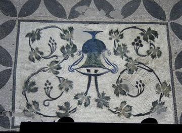 vatican-city/st-peter-s-square/attraction/la-scatola-archeologica