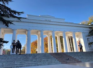 ukraine/sevastopol/attraction/count-s-jetty