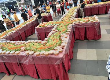 singapore/bukit-batok/attraction/yew-tee-pavilion