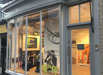 united-kingdom/london/attraction/one-paved-court