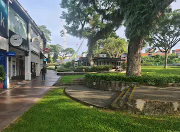Holland Village Park