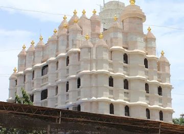 india/konkan-coast/attraction/shree-siddhivinayak-temple