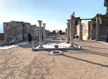 turkiye/aeolis/attraction/basilica-of-saint-john