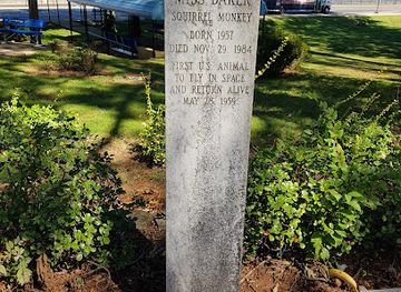 alabama/north-alabama/attraction/the-grave-of-miss-baker