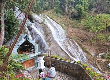myanmar-burma/lower-myanmar/attraction/keng-tung-waterfall
