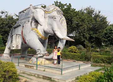 india/lucknow/attraction/haathi-park