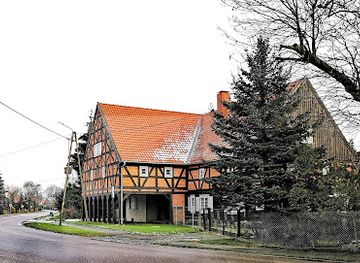 poland/zulawy/attraction/dom-podcieniowy