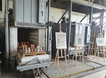 slovakia/bratislava/attraction/slovenska-ludova-majolika-modra