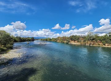 california/shasta-cascade/attraction/sundial-bridge
