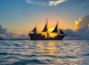 mexico/cancun/attraction/jolly-roger-pirate-show
