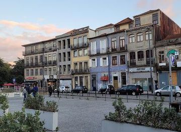 portugal/douro-valley/attraction/praca-dos-poveiros