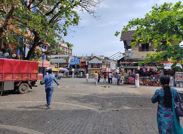 india/kozhikode/attraction/s-k-pottekkatt-statue