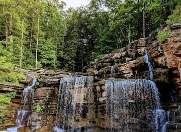 missouri/ozarks/attraction/lost-canyon-cave-and-nature-trail