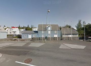 iceland/hafnarfjordur/attraction/sivertsen-husio