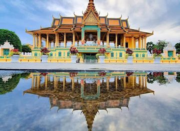 cambodia/phnom-penh/attraction/moonlight-pavilion-preah-tineang-chanchaya