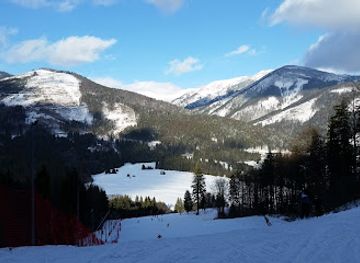 slovakia/nizke-tatry-national-park/attraction/ski-golf-hotel-resort-tale