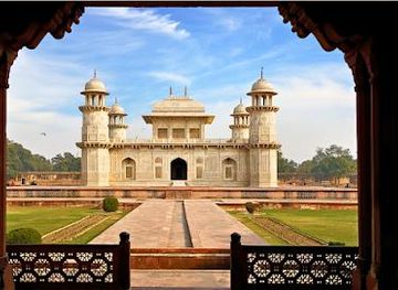 india/agra/attraction/great-tour-india-day-tour-of-taj-mahal-and-agra-fort-agra-city-jaipur-delhi-golden-triangle