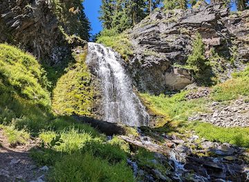 oregon/crater-lake-national-park/attraction/plaikni-falls