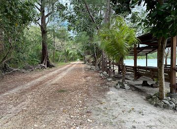 palau/angaur/attraction/scarlet-beach