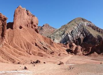 chile/san-pedro-de-atacama/attraction/valle-del-arcoiris
