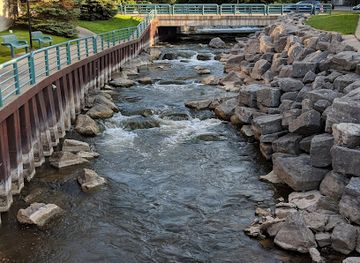 michigan/petoskey/attraction/mineral-well-park