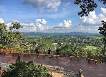 thailand/loei/attraction/phu-phuttho-big-buddha-on-military-hill-loei-city
