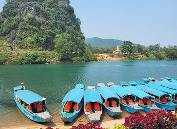 vietnam/north-central-coast/attraction/diem-mua-ve