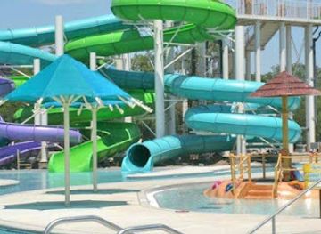 kansas/smoky-hills/attraction/kenwood-cove-aquatic-park