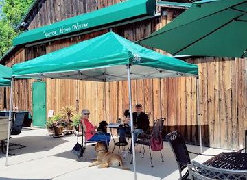 california/pismo-beach/attraction/victor-hugo-winery