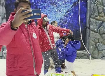india/delhi/attraction/snow-city