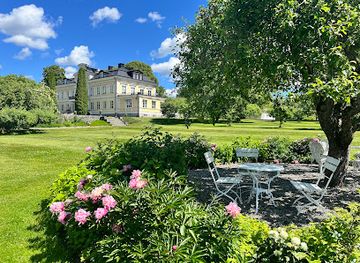 sweden/svealand/attraction/farna-herrgard-spa