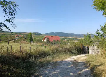 Noszvaj barlanglakások