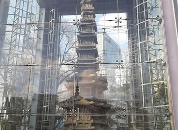 south-korea/gyeonggi-province/attraction/ten-story-stone-pagoda-of-wongaksa-temple-site