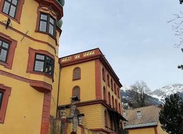 austria/innsbruck/attraction/schloss-buchsenhausen