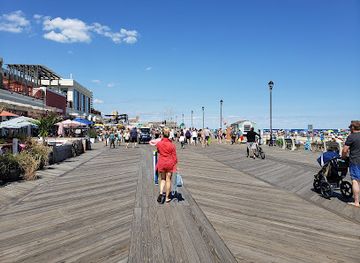 new-jersey/jersey-shore/attraction/the-carousel-building