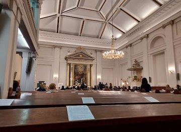 hungary/budapest/attraction/lutheran-church-deak-ter