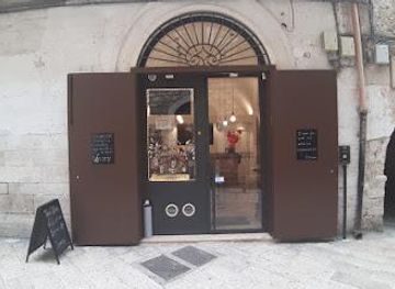 italy/bari/attraction/khareba-winery-italia-vendita-vino-georgiano